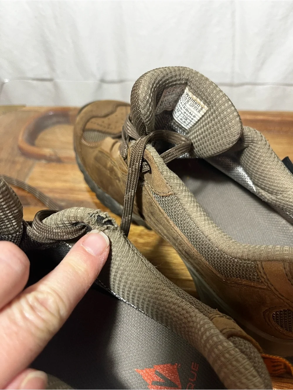 Vasque Mantra 7071 Gore-Tex Waterproof Hiking Shoes boots Women's Size 9M Brown